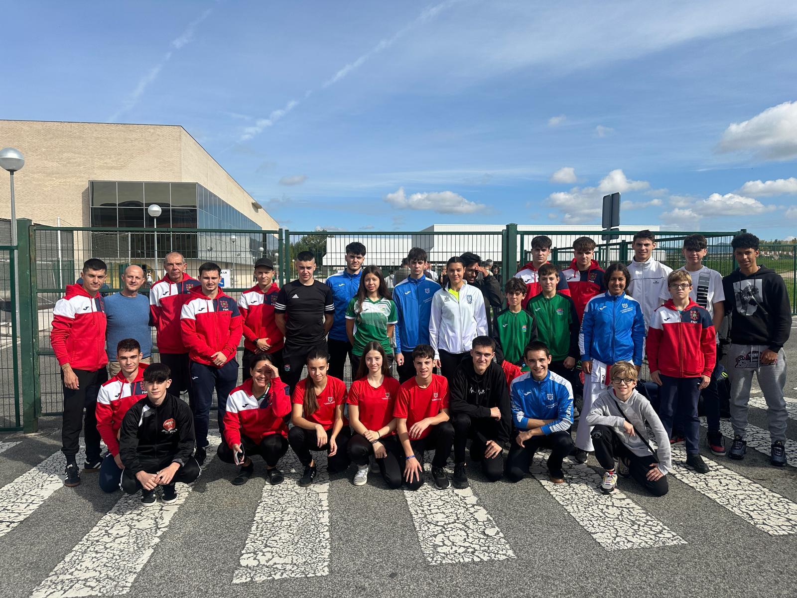 Entrenamiento conjunto Federación Riojana de Kárate y Federación Navarra de Kárate